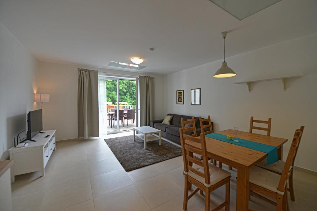 Apartmany Belveder Hlohovec Bagian luar foto